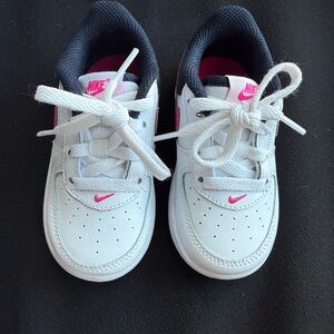 Nike Kids White and Pink Sneakers
